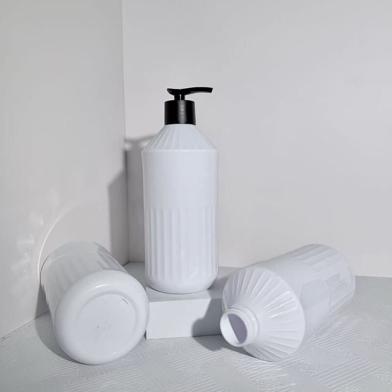 PET white plastic bottle for shampoo, shower gel, and conditioner, 800ml, direct from the factory PET white plastic bottle for shampoo, shower gel, and conditioner, 800ml, direct from the factory