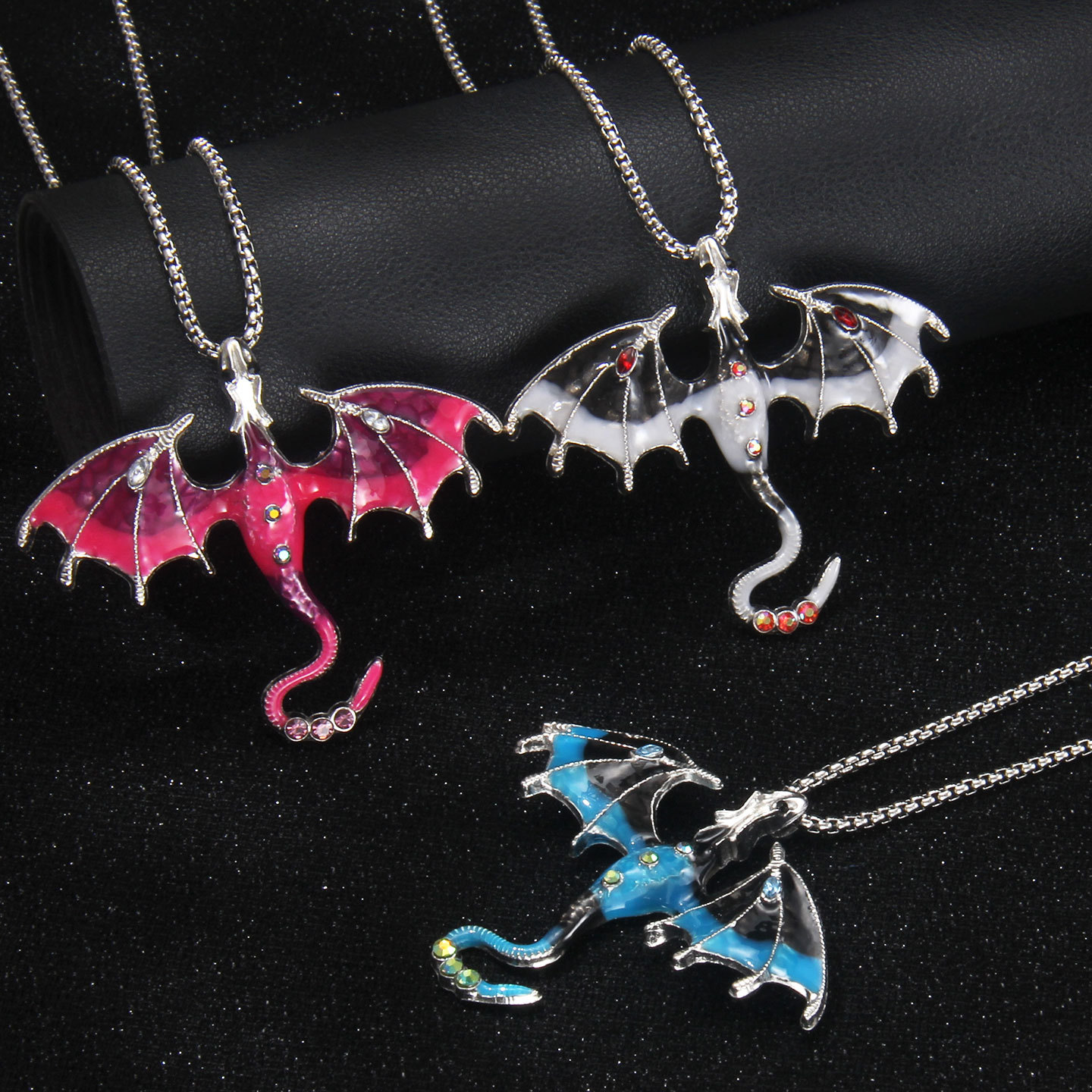 外贸跨境点钻飞龙不锈钢项链男士哥特万圣节彩色滴油蝙蝠翅膀配饰
