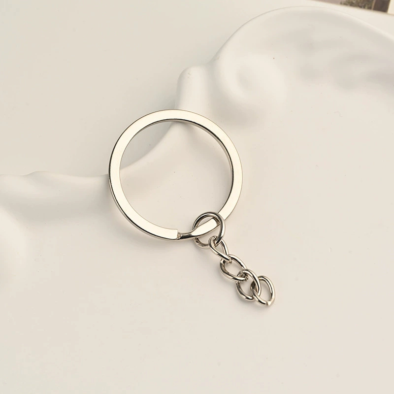 Anillos para llaveros en stock, anillos metálicos para llaveros, anillos planos con cadenas, anillos para llaveros DIY, anillos planos de varios tamaños.