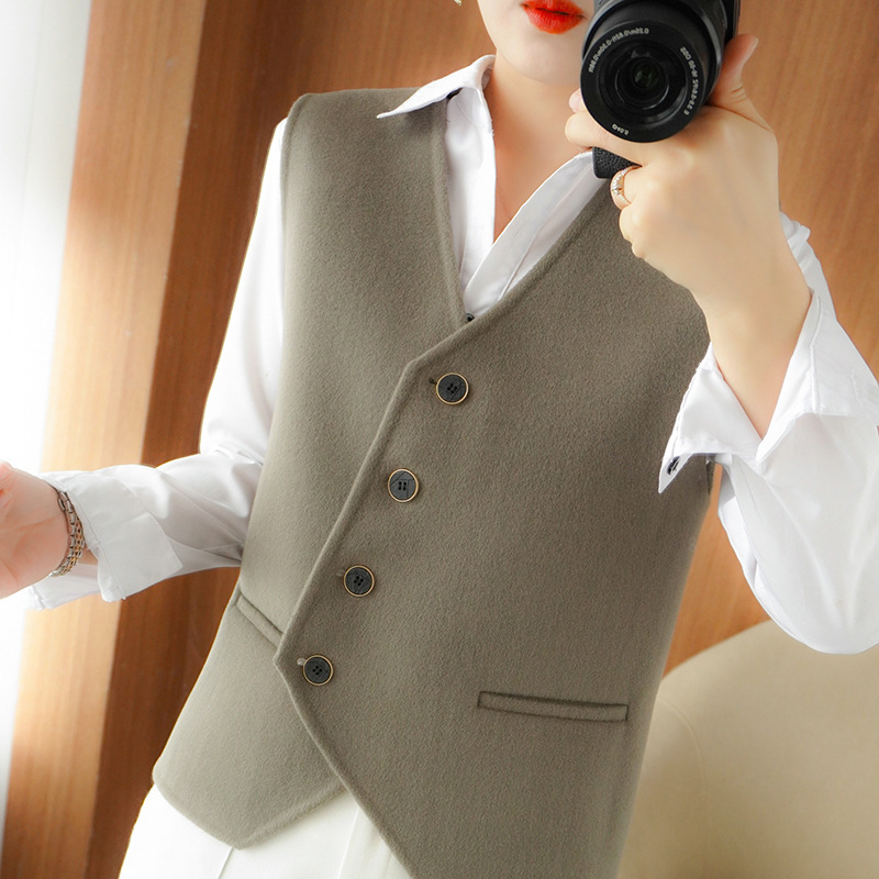 Double-Sided Woolen 100 Pure Wool Vest for Women 25 Autumn and Winter Outwear V Neck Woolen Vest Vest with Waistcoat Inside Double-Sided Woolen 100 Pure Wool Vest for Women 25 Autumn and Winter Outwear V Neck Woolen Vest Vest with Waistcoat Inside