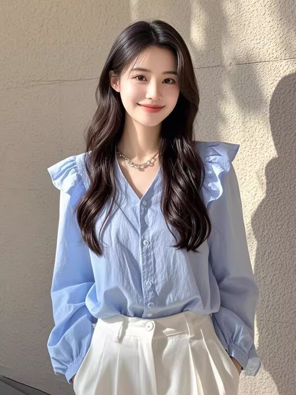 今年流行的漂亮小衫轻奢高级感法式小众绝美蓝色长袖衬衫女早秋款|undefined