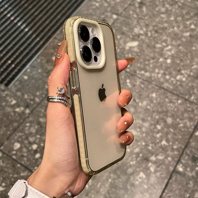 Чехол для телефона (совместим с Apple iPhone 17) прозрачный подушкообразный силикон с цветным ободком, защита камеры