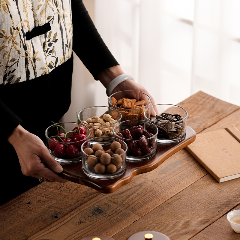 Plato de frutas de madera de amor chino Plato de bocadillos Dim Sum Nueces Frutas Plato dividido con tapa de madera al por mayor