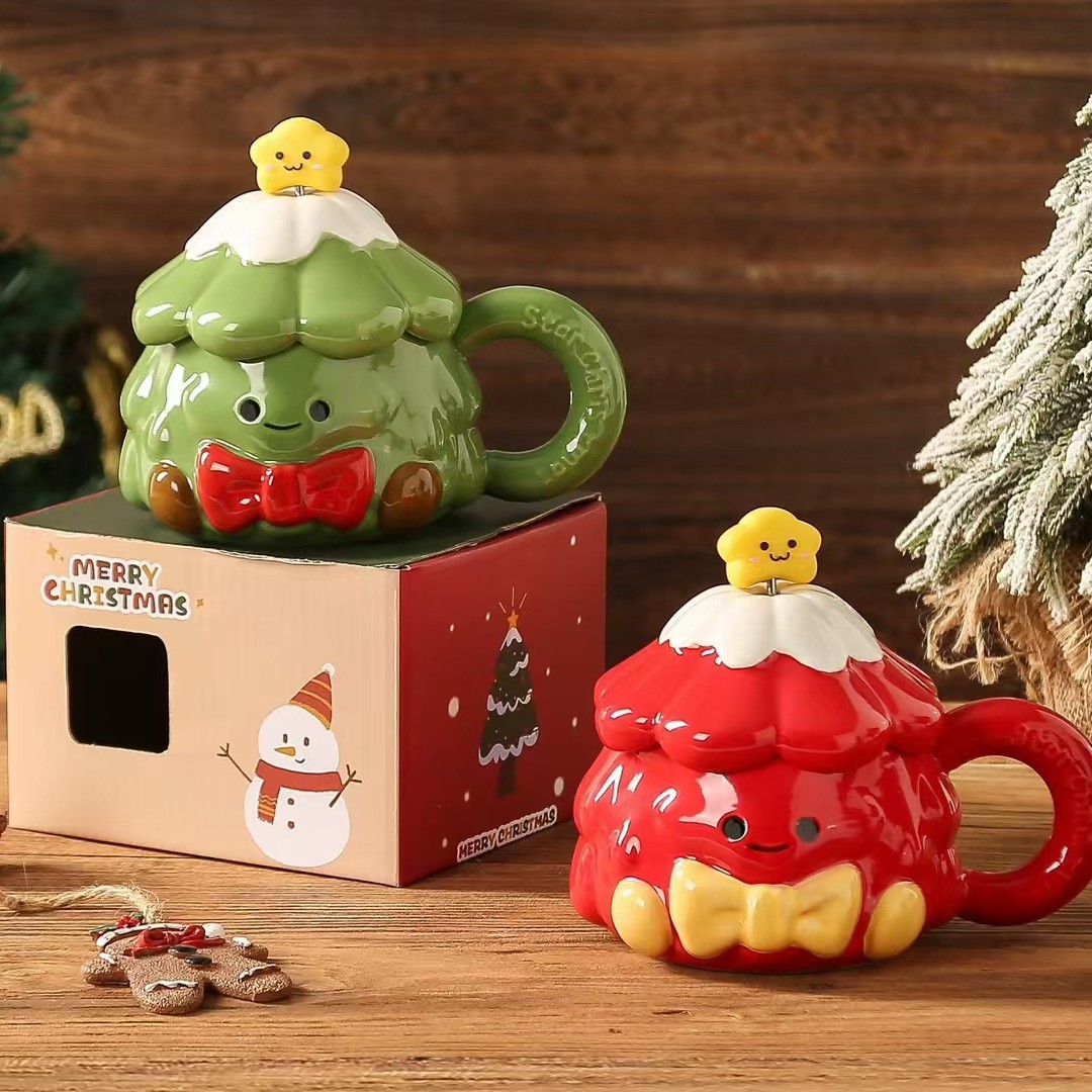 Personalidad creativa de cerámica pintada a mano árbol de Navidad muñeca taza de regalo de alto valor de caricatura con cubierta cuchara taza de agua potable