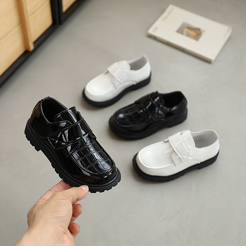 男童小皮鞋黑色英伦风春季新款儿童软底男童中大童演出鞋子潮