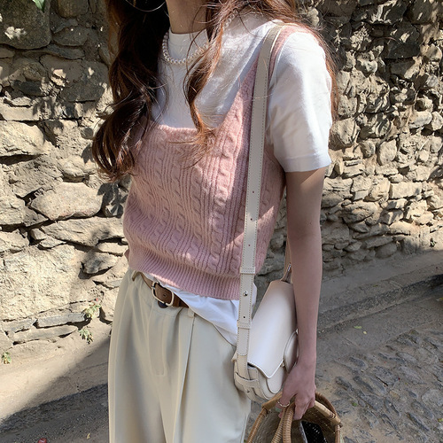 KANING Solid Color U-Neck Knit Vest Women 2025 Autumn Korean Style Design Sensory Sweater