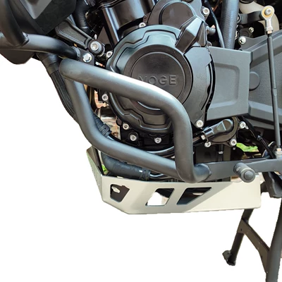 Wuji Ds625X Lower Bumper Carbon: Motorcycle bumper