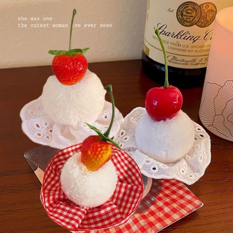 赤い誕生日チェリーぬいぐるみ小さなヘアピン女性の前髪クリップかわいいクリスマス帽子カモノハシクリップヘアピンヘアアクセサリー|undefined
