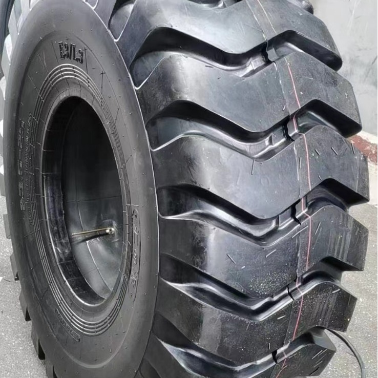 装载机轮胎15/70-18 14层级/15/70-1816层级标准轮胎防滑耐磨轮胎