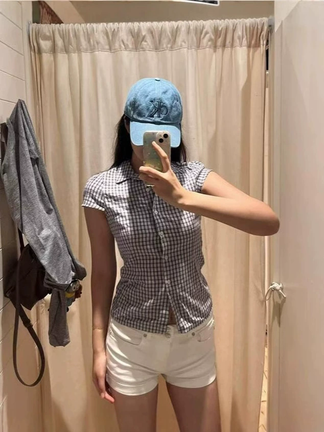 Fitted shirt women's, gray check pattern, button-front, one size