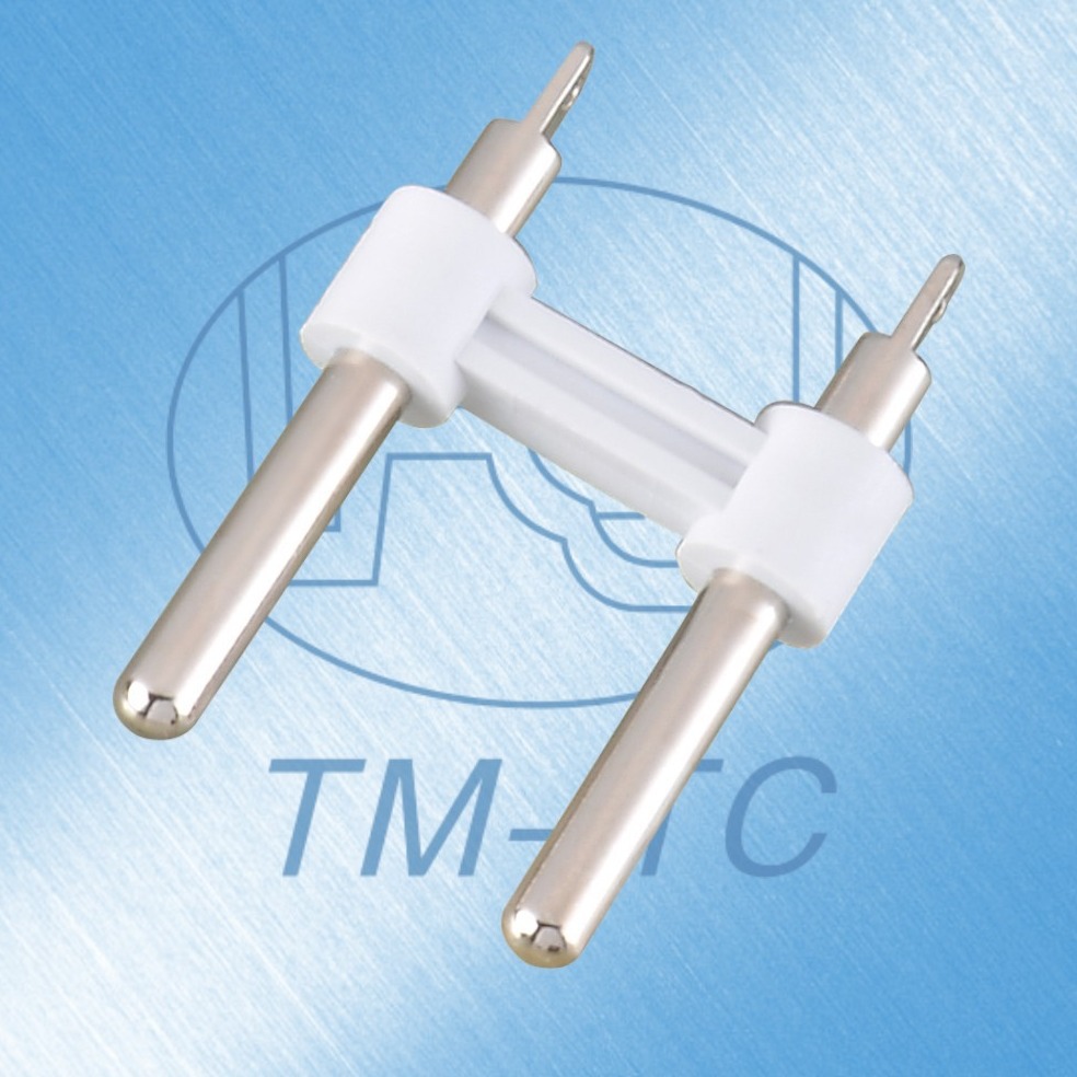巴西二插火牛架尾扁型充电器电源线