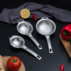 304 stainless steel oil filter spoon, kitchen supplies soy milk powder sieve filter spoon, juice slag separator spoon with oil hook mesh sieve