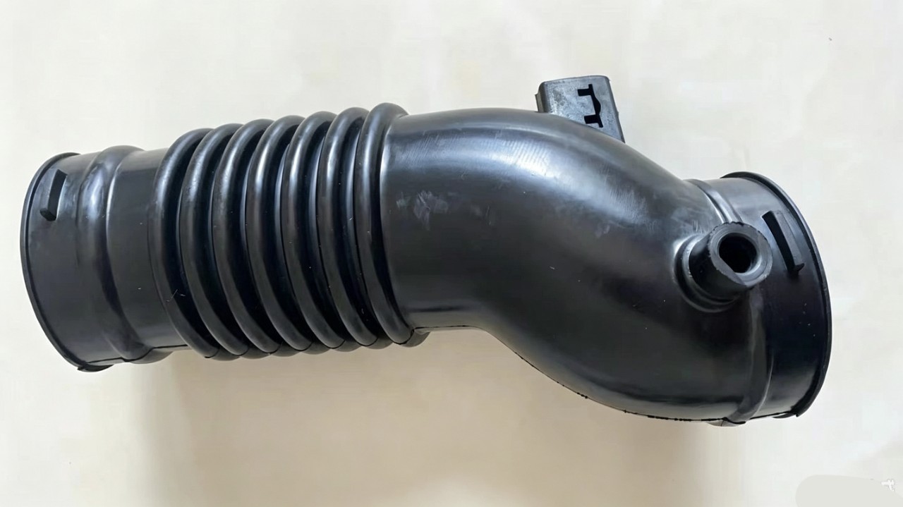 Factory direct supply of intake hose air pipe AJ5713220A