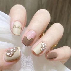 Fresh and gentle-style wearable nails—autumn/winter two-tone patchwork, lattice design, detachable, ready-to-wear short nail tips—wholesale