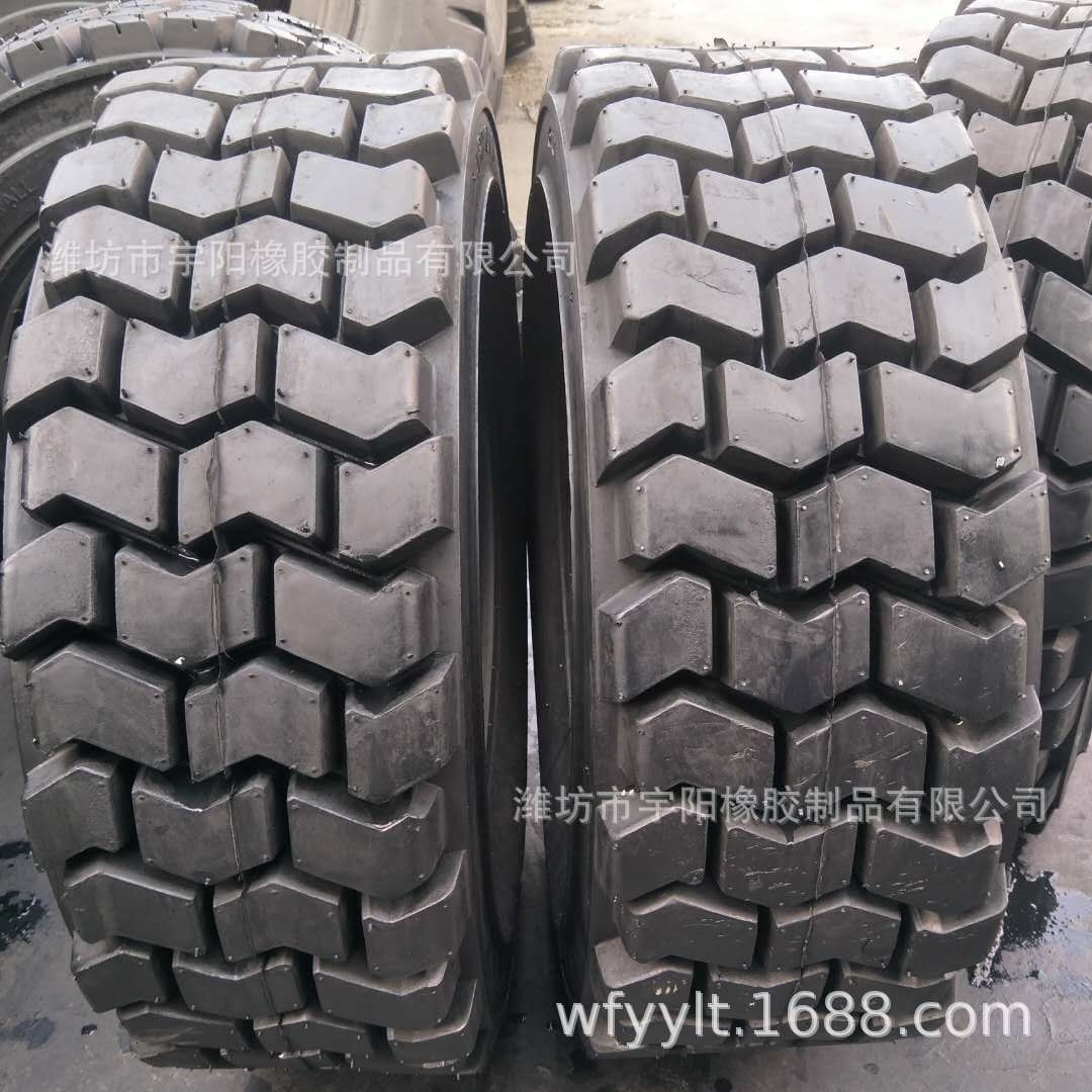 14-17.5 麻将块花纹 滑移式装载机轮胎 工程机械轮胎
