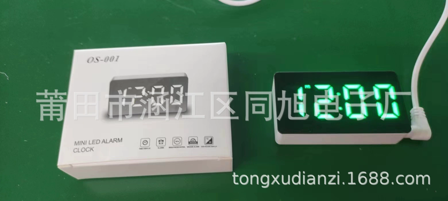 Amazon Горячие продажи Зеркальные светодиодные электронные часы Студенческие прикроватные цифровые электронные зеркальные часы в скандинавском стиле