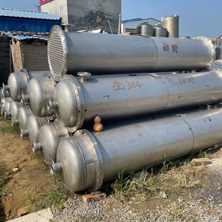加工定制304不锈钢冷凝器 列管式工业换热设备 喷淋式冷凝设备