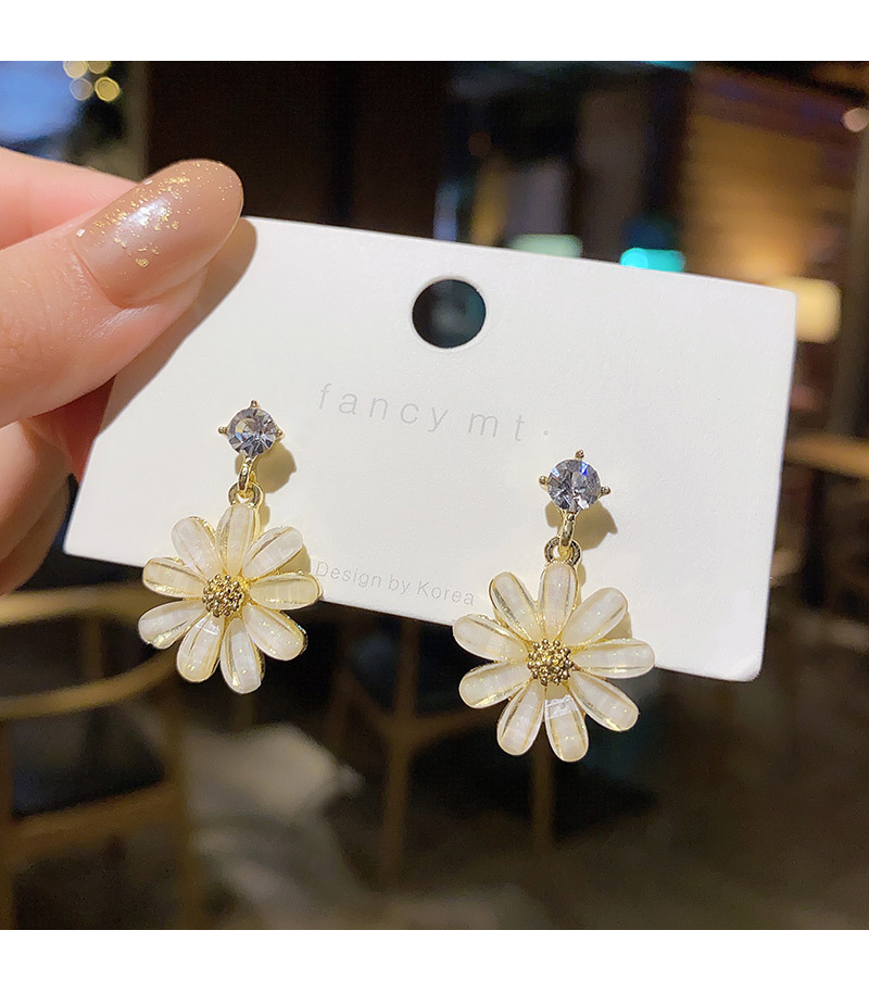 Elegant Flower Copper Plating Drop Earrings 1 Pair