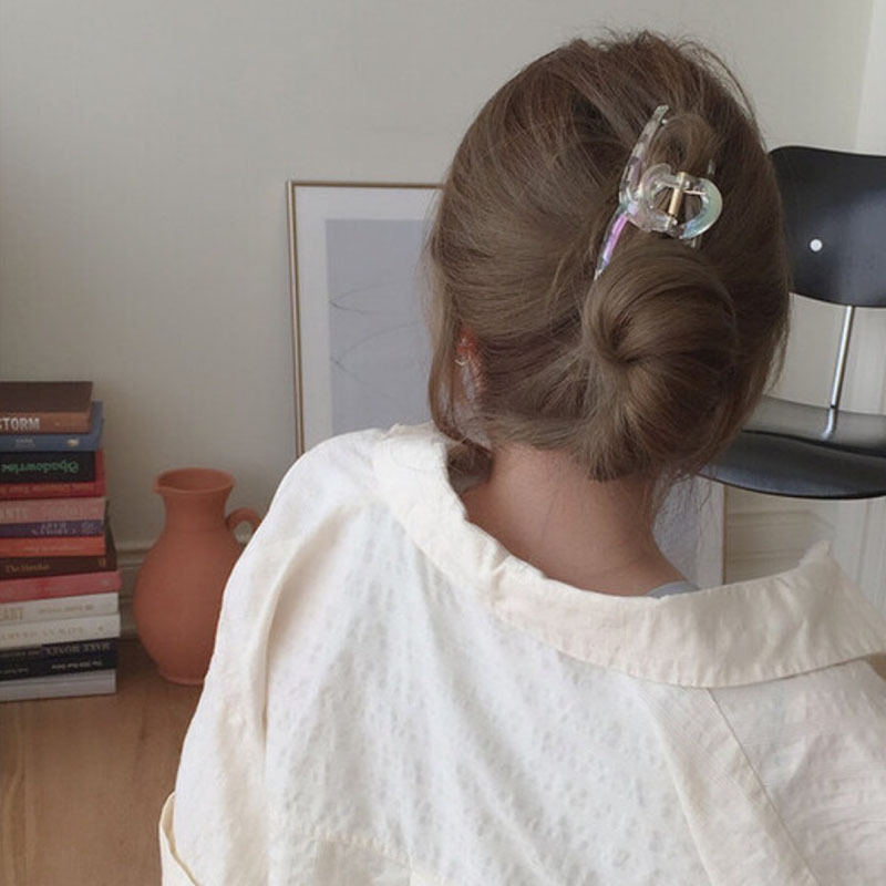 智贝详情图_6韩国ins夏季人鱼姬镭射抓夹简约透明大号鲨鱼夹