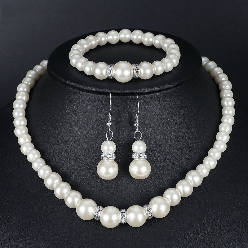 Imitation Pearl Necklace, Bracelet, and Earring Set, Beautiful Wedding Photo Accessories for the Bride, Gift for Mom, Pearl Three-Piece Set