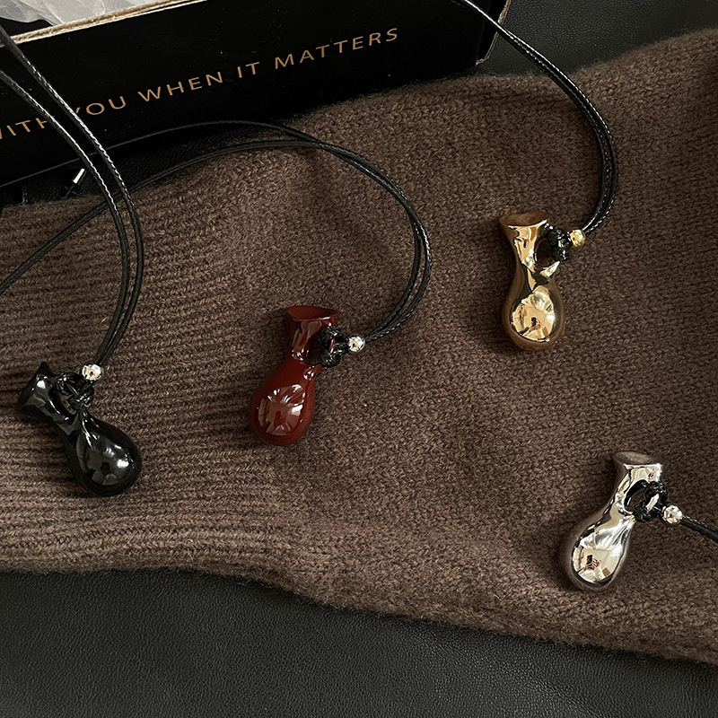 silver bottle pendant necklace South Korea blogger with 2024 new temperament simple long sweater chain silver bottle pendant necklace South Korea blogger with 2024 new temperament simple long sweater chain