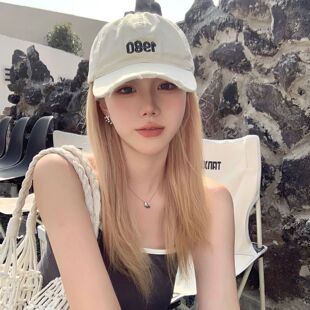 Coney Wig Hat All-in-One Women's White Gold Straight Hair Baseball Cap 1980 Face Small Cap Full Head Wig