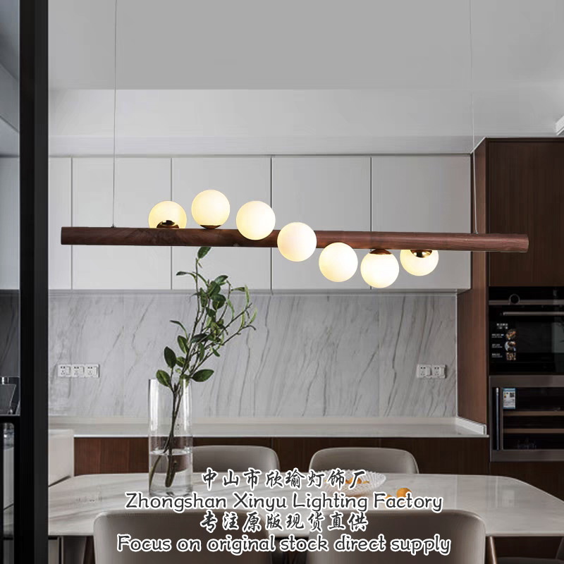 Mesa de comedor de tronco cama moderna iluminación de red creativa para el hogar personalidad roja nórdica bar bar de la atmósfera lámpara de escritorio simple