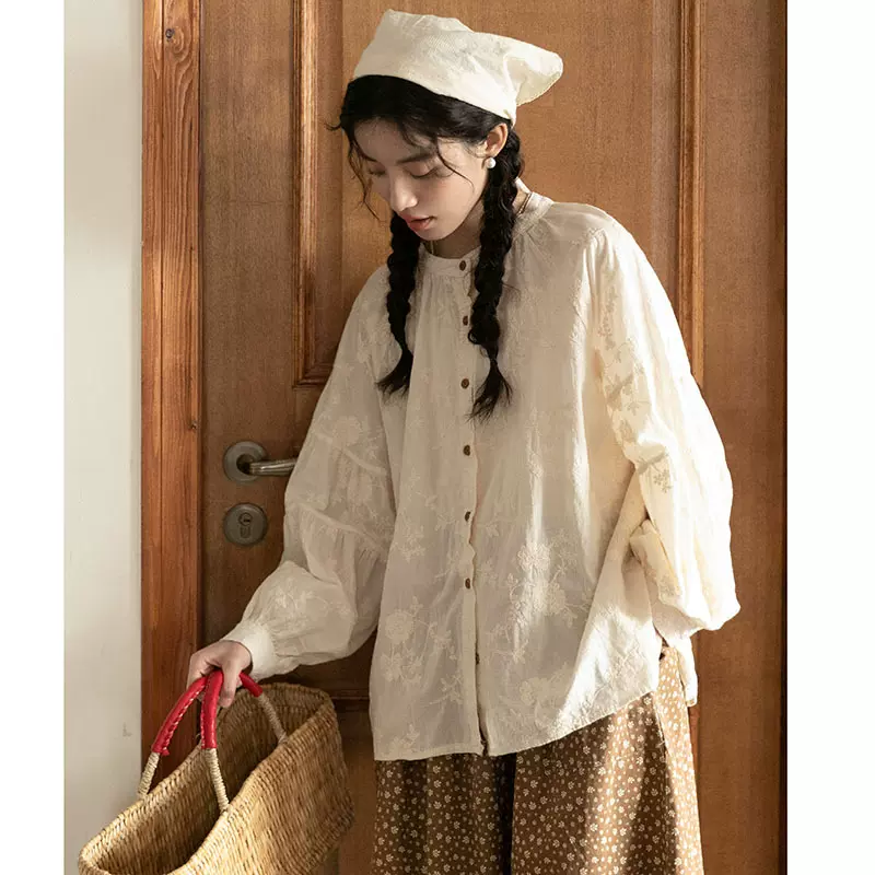 实拍 春季日系森系文艺复古圆领刺绣蕾丝宽松长袖衬衫女衬衫上衣