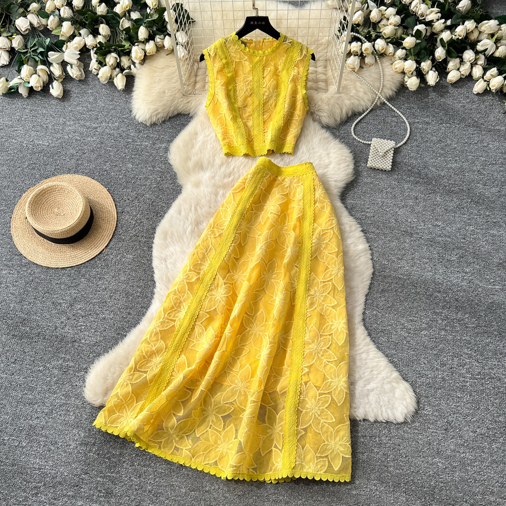 French Style Lace Openwork Two Piece Vest And Skirt Set Elegant_voghion.com