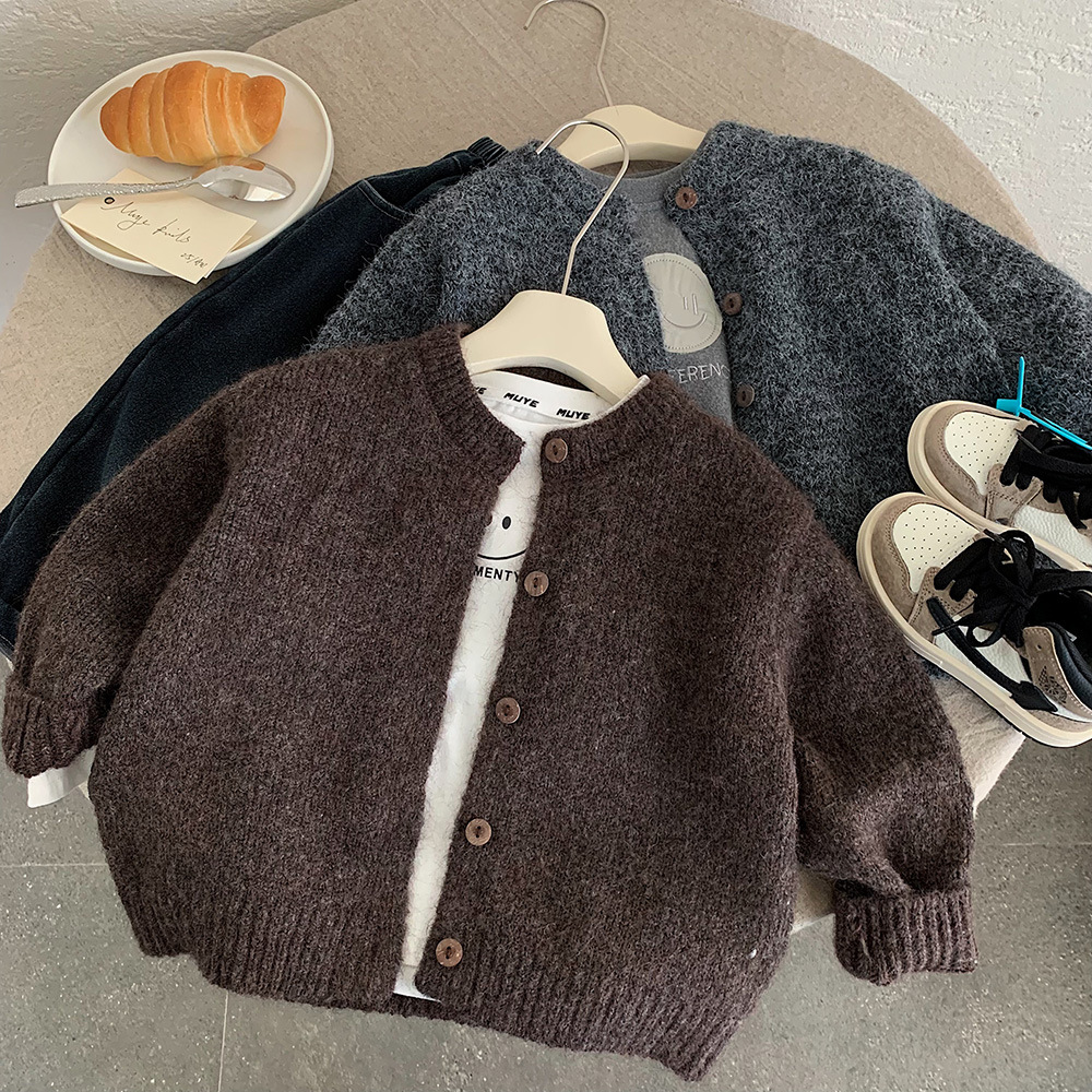 Winter sweater for men and women