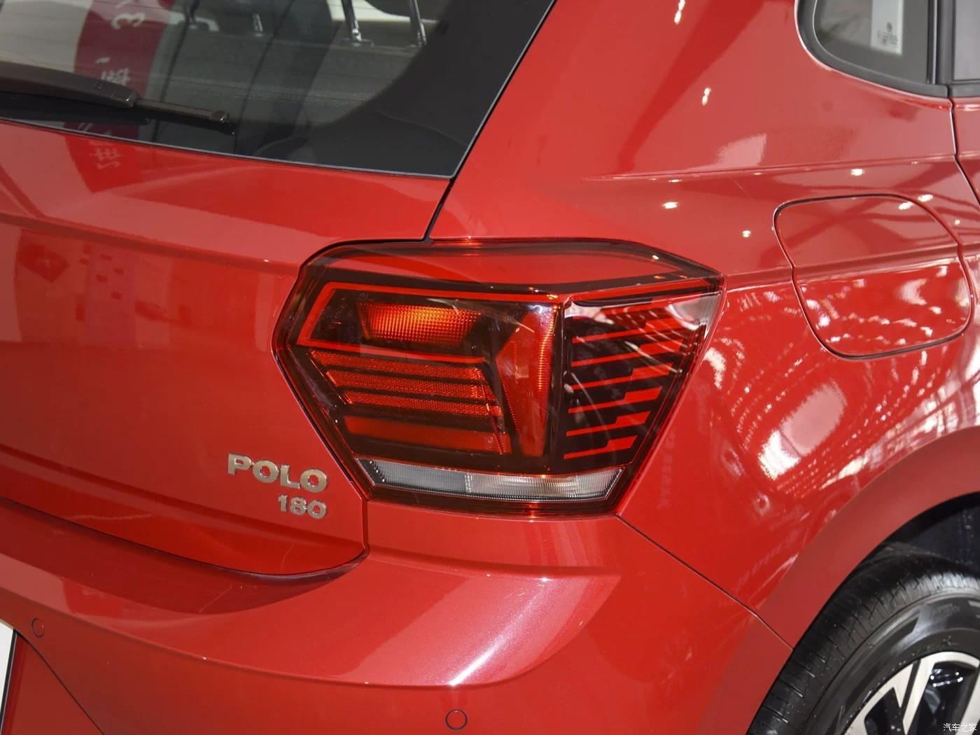 Suitable for 18-19-20-21 Volkswagen Polo rear taillight covers, Polo rear light shell red plastic cover