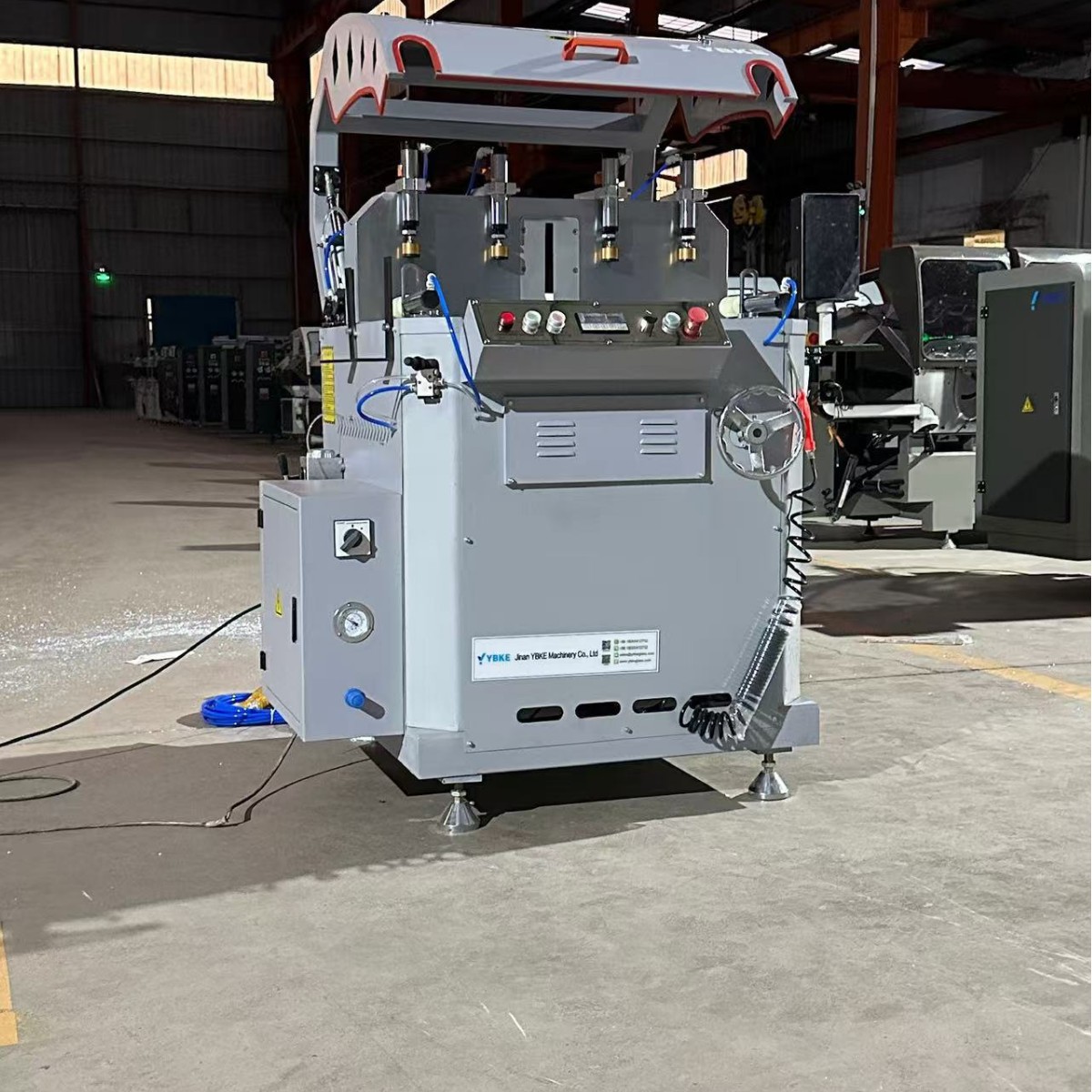 任意角度单头铝型材切割锯高效单头切割锯用于型材切割工业铝加工