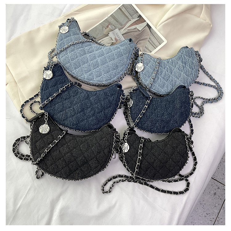 Women's Crossbody Bag With Diamond Chain And Denim Crescent Design_voghion.com