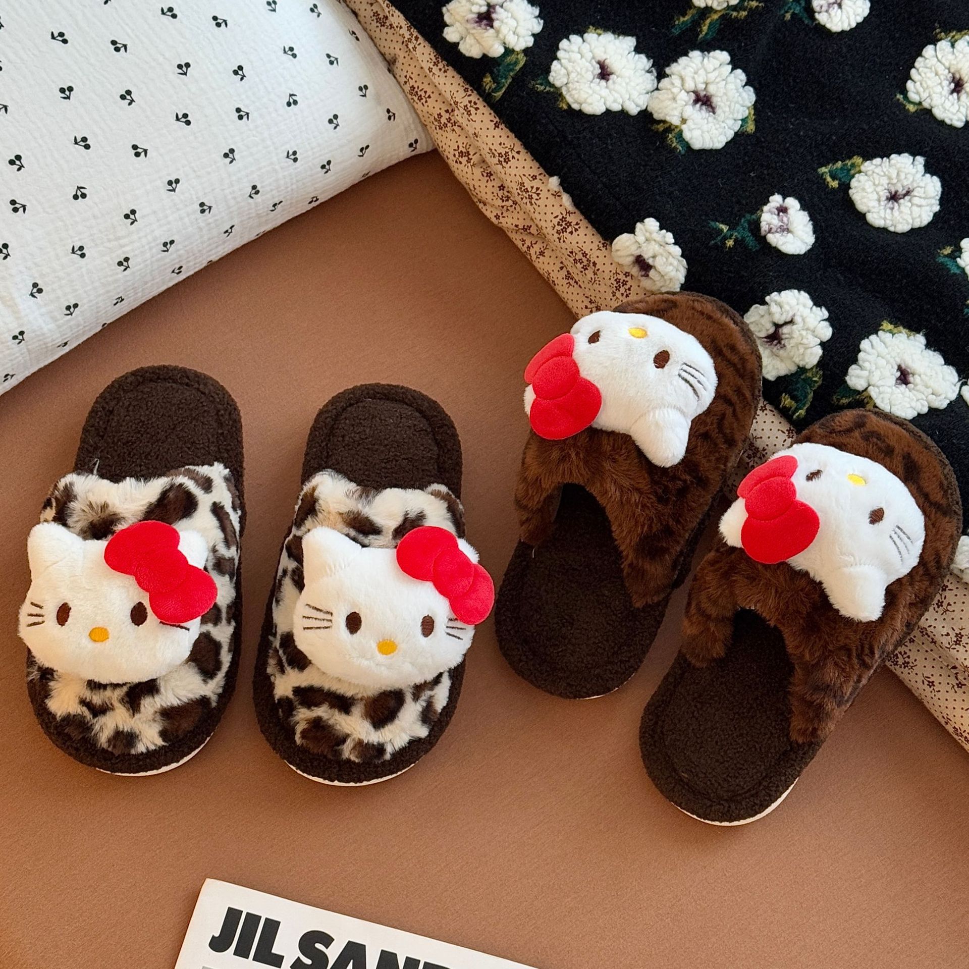 2025 nuevo otoño y invierno zapatillas de algodón lindo gato cómodo leopardo nicho de diseño zapatillas de pelo casero zapatillas de cabeza