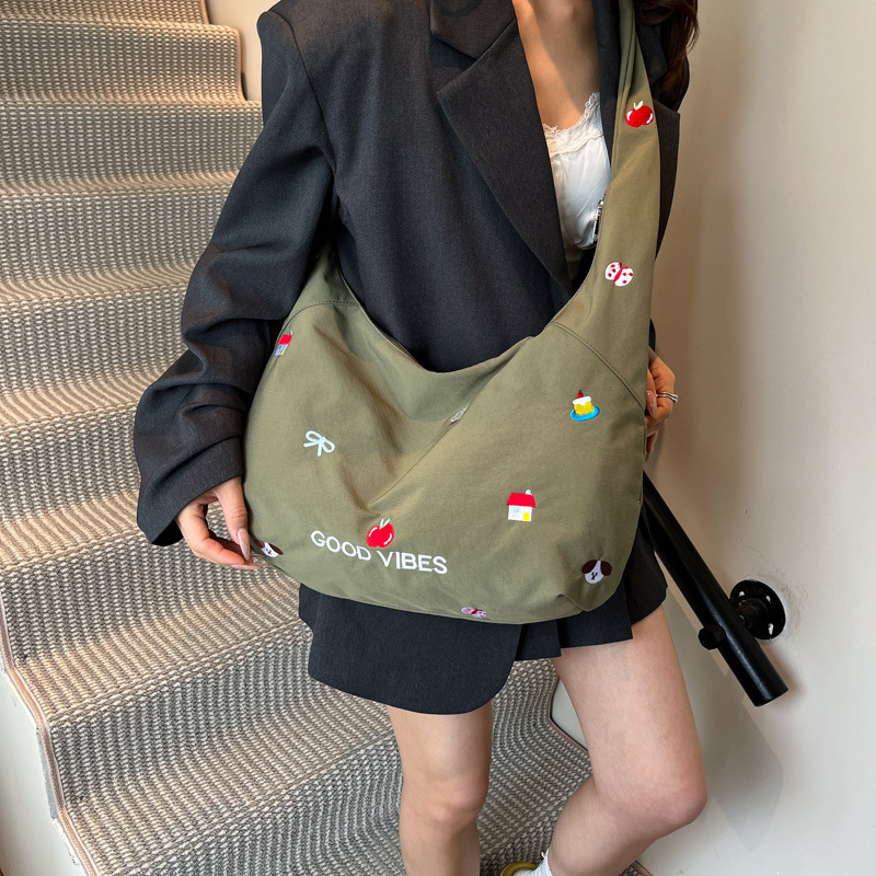 韓国風刺繍ナイロンバッグクロスボディバッグレディース新しいニッチデザイン大容量通勤ショルダーバッグトートバッグ|undefined