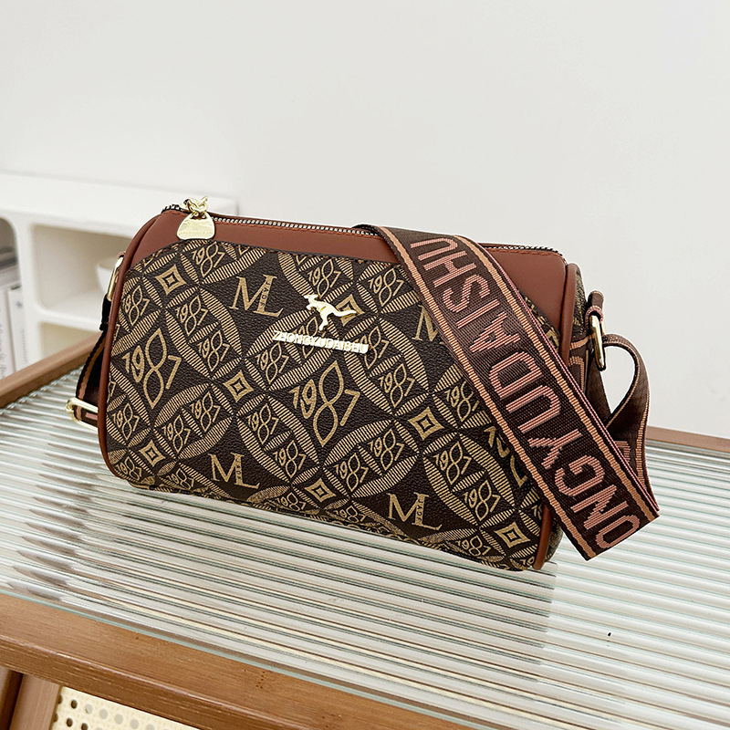 Primavera y verano nuevo color PU estilo de moda japonés y coreano temperamento de hombro mochila bolsas casuales fabricantes de exportación al por mayor de comercio exterior