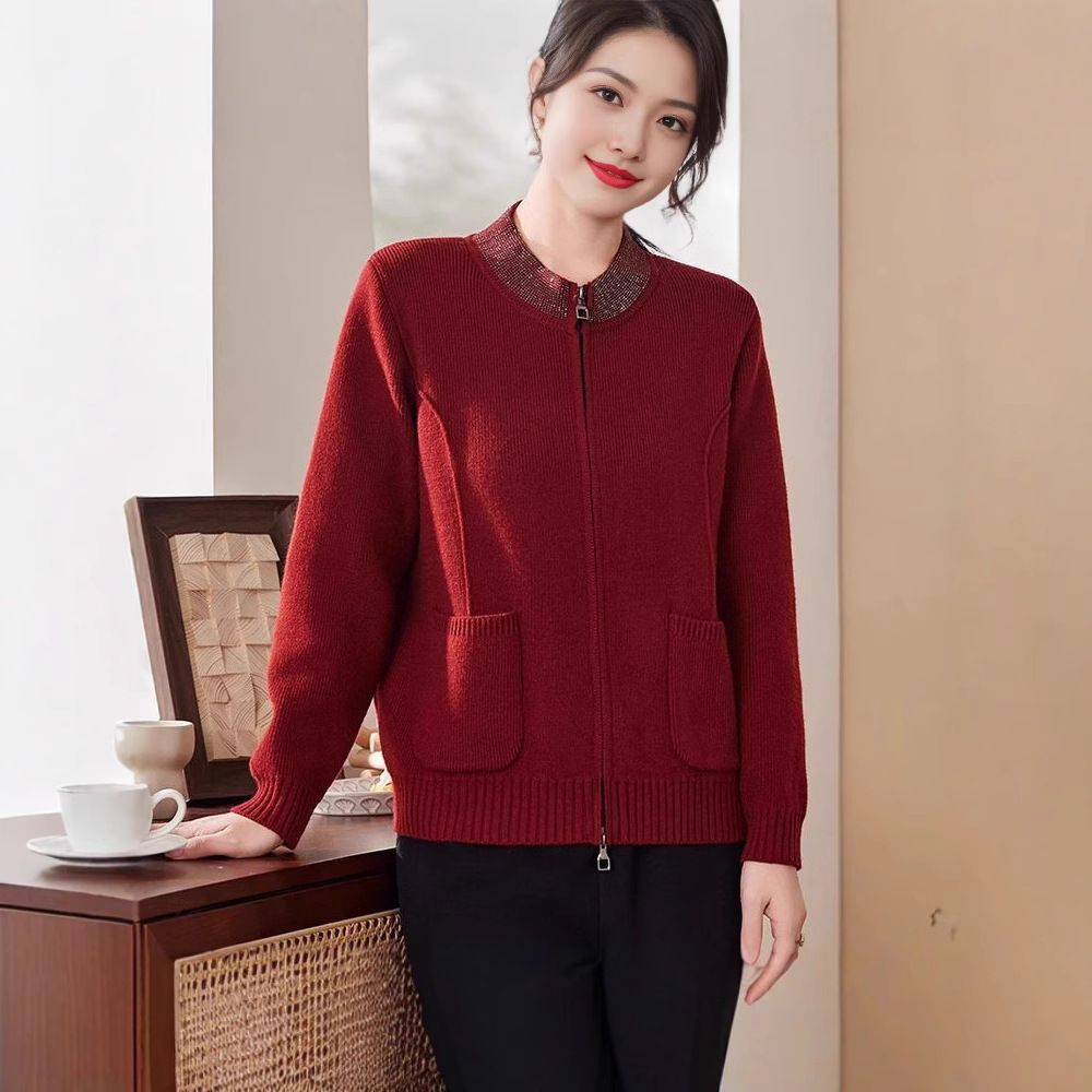 2025年轻妈妈秋冬针织开衫外套新款洋气毛衣中老年女装上，女装T恤，妃慕昵服饰