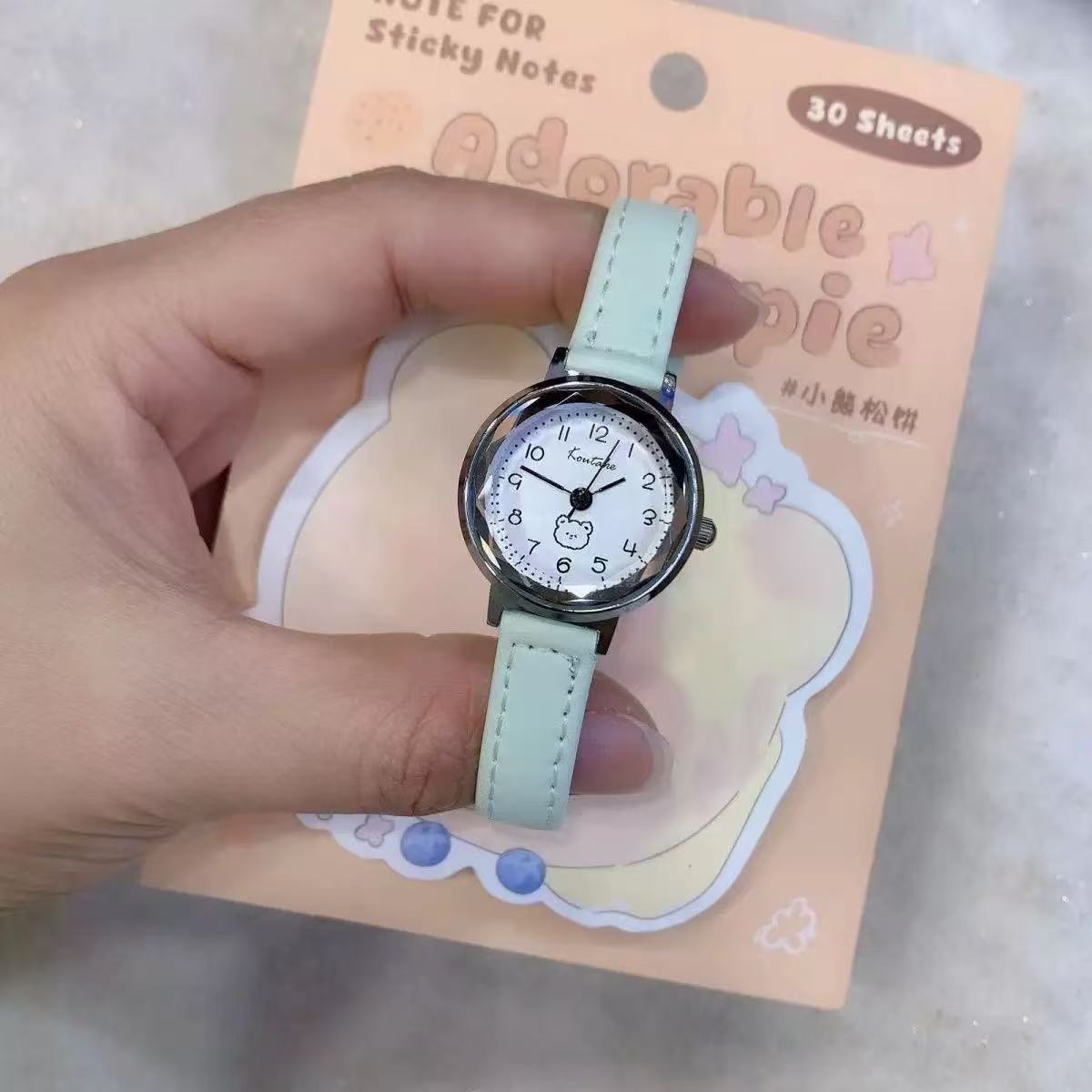 Cross-Border Popular Versatile Couple Belt Fashion Simple Women's Watch Fresh Cute Compact Wristwatch Ins Style Wholesale