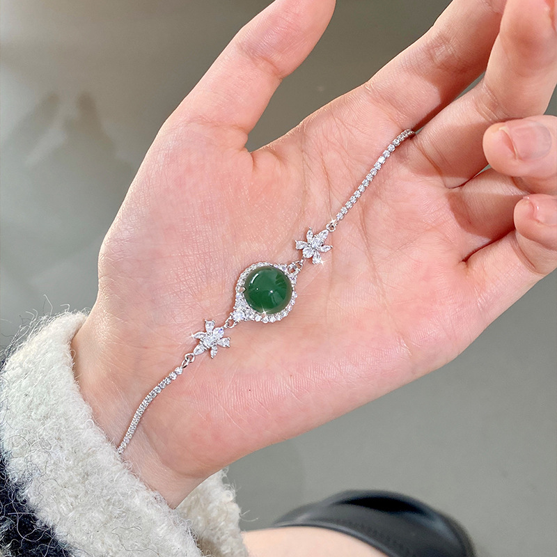 Venta directa de fábrica S925 plata con incrustaciones de alta calcedonia de hielo natural Pulsera mágica de estrella Estilo simple femenino Anillo de ágata Estilo en vivo