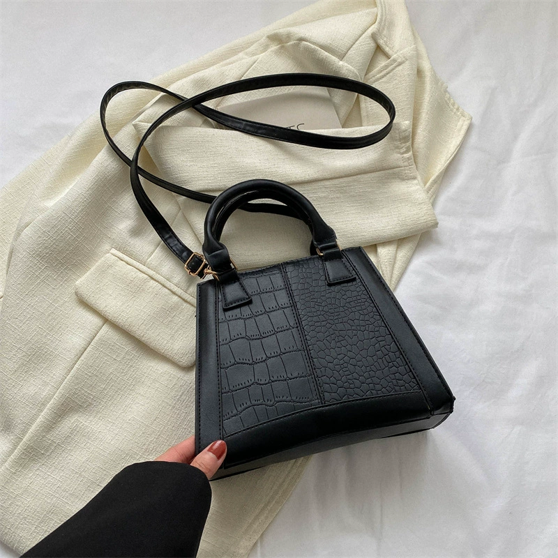 Trend retro shoulder bag, fashionable one-shoulder bag, 2023 collection, high-end