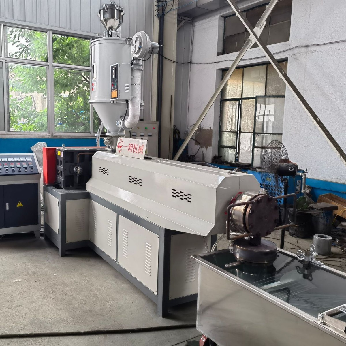 PET塑料圆丝刷丝拉丝机 拉丝制绳生产线