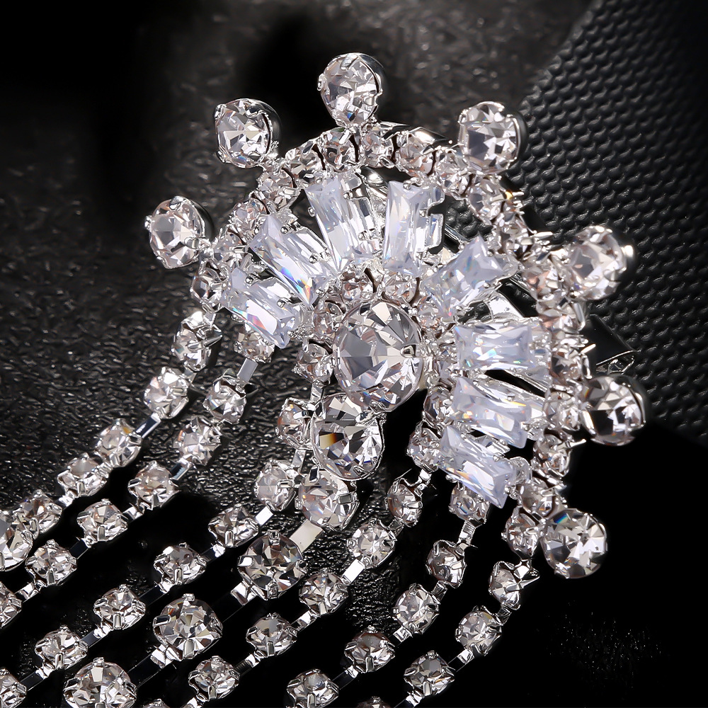 Spilla elegante con nappe in strass da donna zircone prezioso_voghion.com