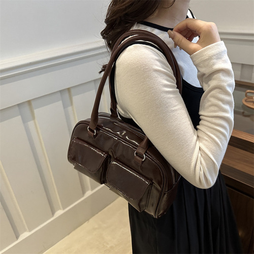 Stylish Casual Commuter Shoulder Crossbody Small Square Handbag 2024 Autumn New Uncommon Design Lightweight