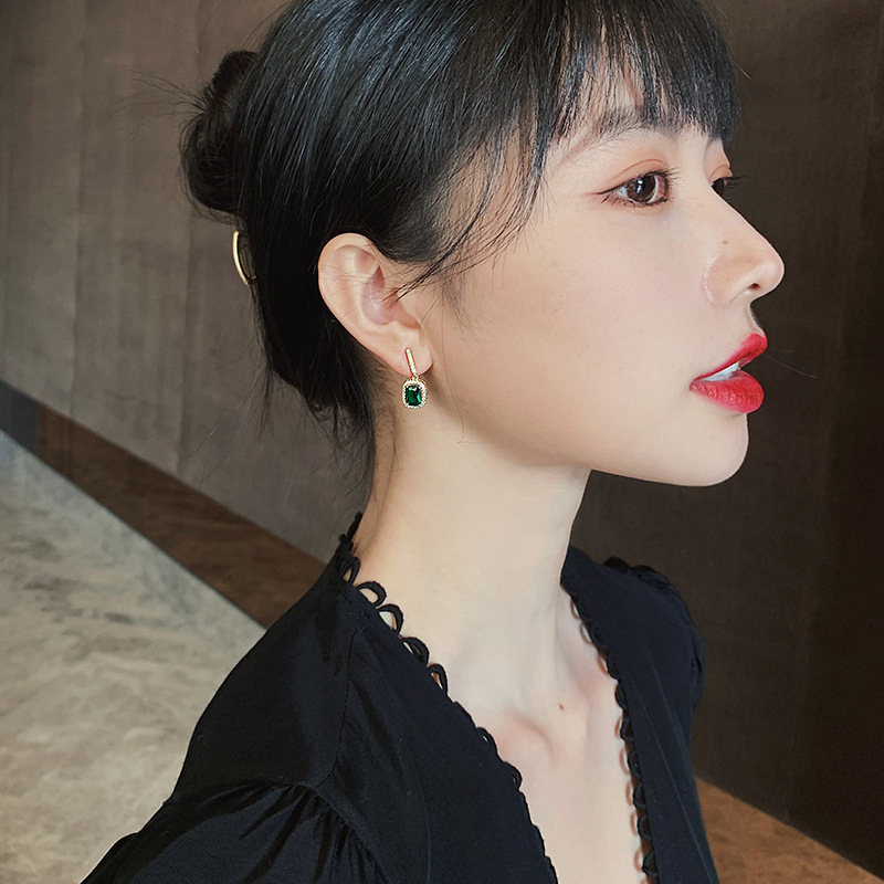 6g Weight Artificial Gemstones Inlay Material Earrings Classification Birthday, Festival Occasion Alloy Material Geometric Pattern Women'S Gender Plating Design White, Green Color Geometric Plating Alloy Artificial Gemstones Drop Earrings 12