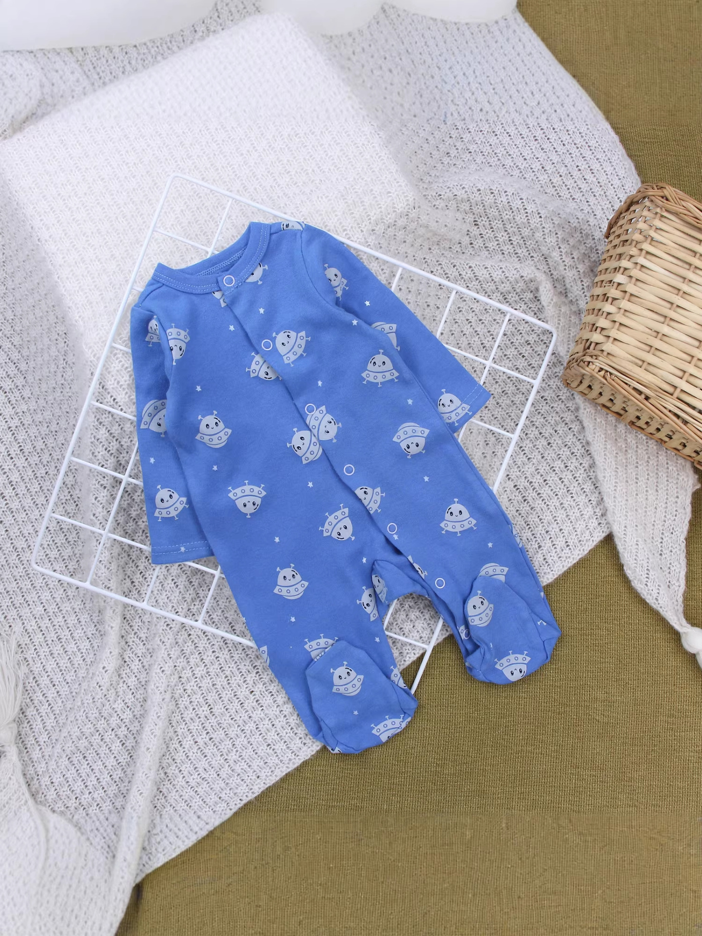 Bebé de manga larga camiseta de primavera recién nacido camiseta de caballo, ropa de bebé de cuatro estaciones pijamas