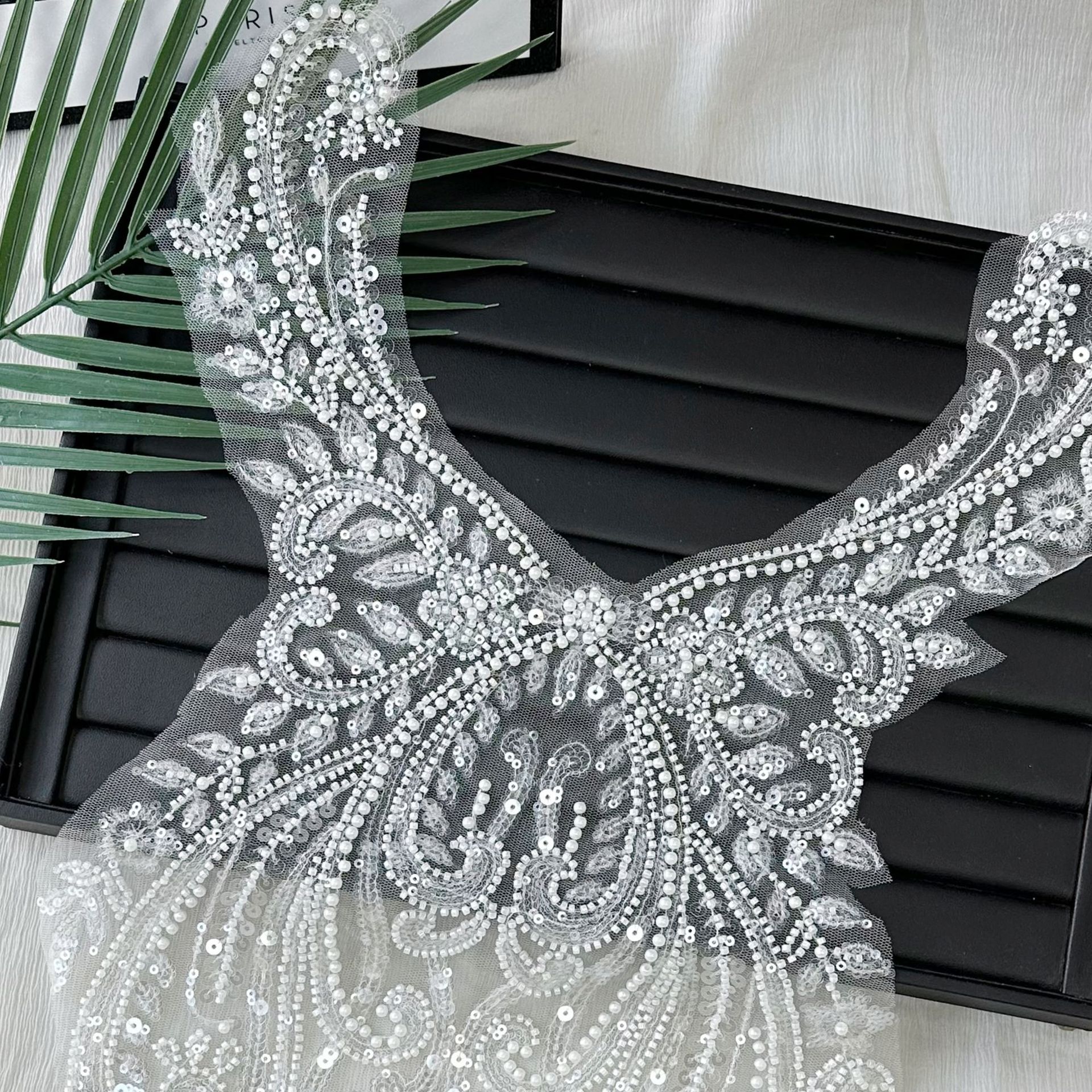 Blanco hermoso tela de malla sequinaria vestido de boda decoración vestido de ropa infantil vestido de baile accesorios pegatinas