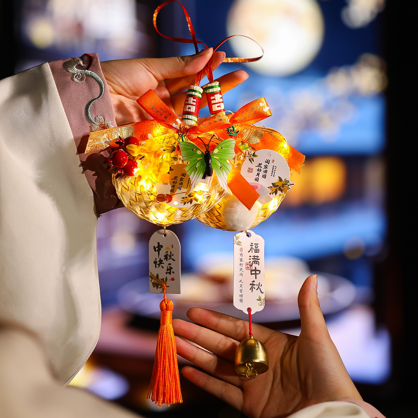 中秋节古风蒲扇挂件仪式感氛围挂饰发光竹编小灯笼创意花灯伴手礼