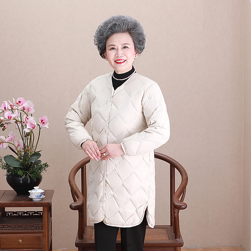 Chaqueta de plumón ligera y delgada, ropa de madres de mediana edad, otoño y invierno, nuevo estilo de cuello largo, estilo coreano sin cuello, moda interior