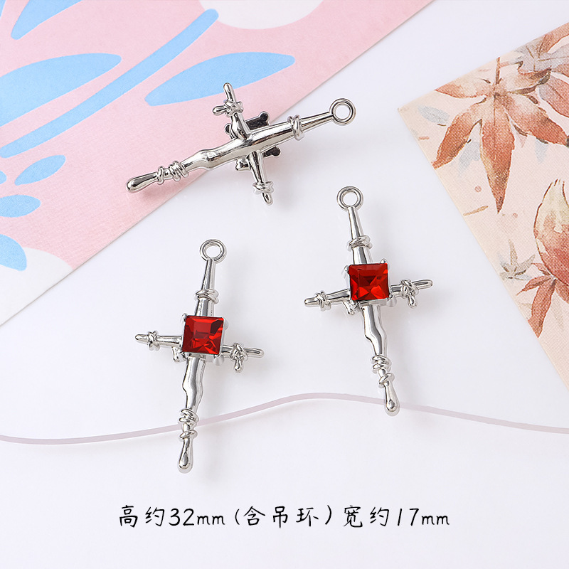 甘いクールなギャルの十字の星の双穴の合金のペンダントdiyの手作りのアクセサリのブレスレットのネックレスの部品の材料のペンダント|undefined