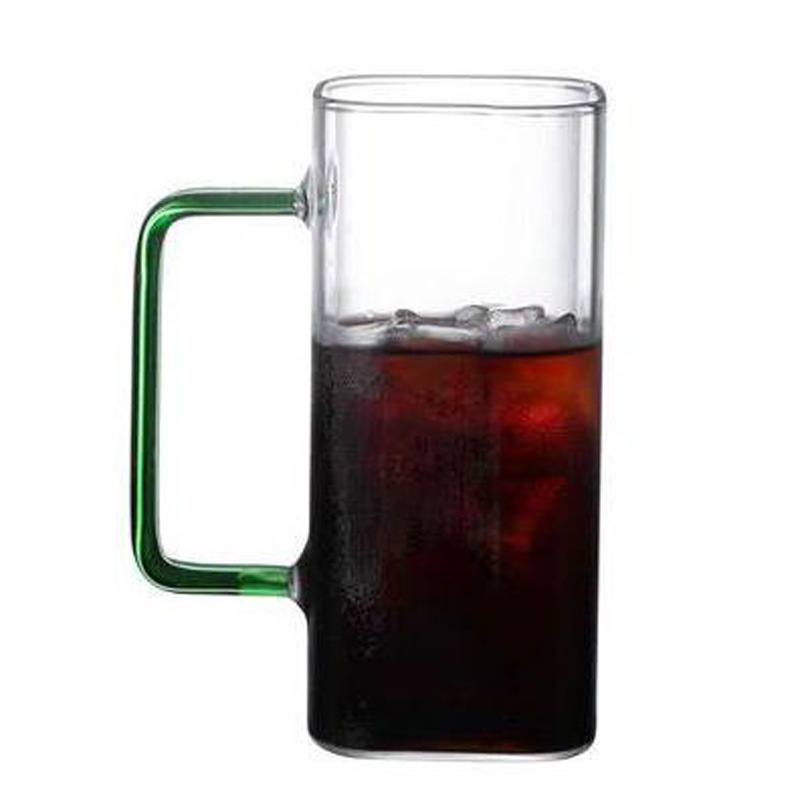 Vaso de vidrio con alto contenido de borosilicato con asa, taza de agua de paja cuadrada de alto valor para el hogar, taza de agua calefactable de fondo plano resistente a altas temperaturas